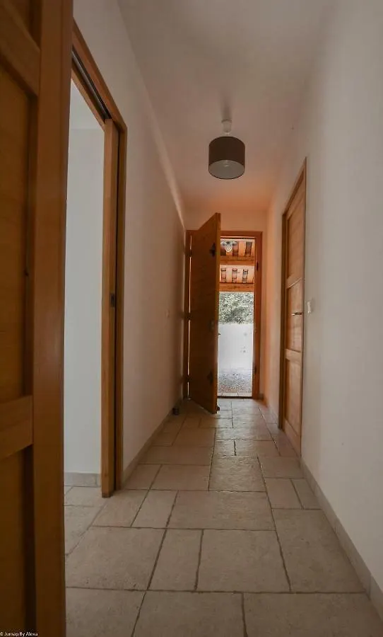 ***  Campagne Ceres Bed & Breakfast Le Puy-Sainte-Reparade France