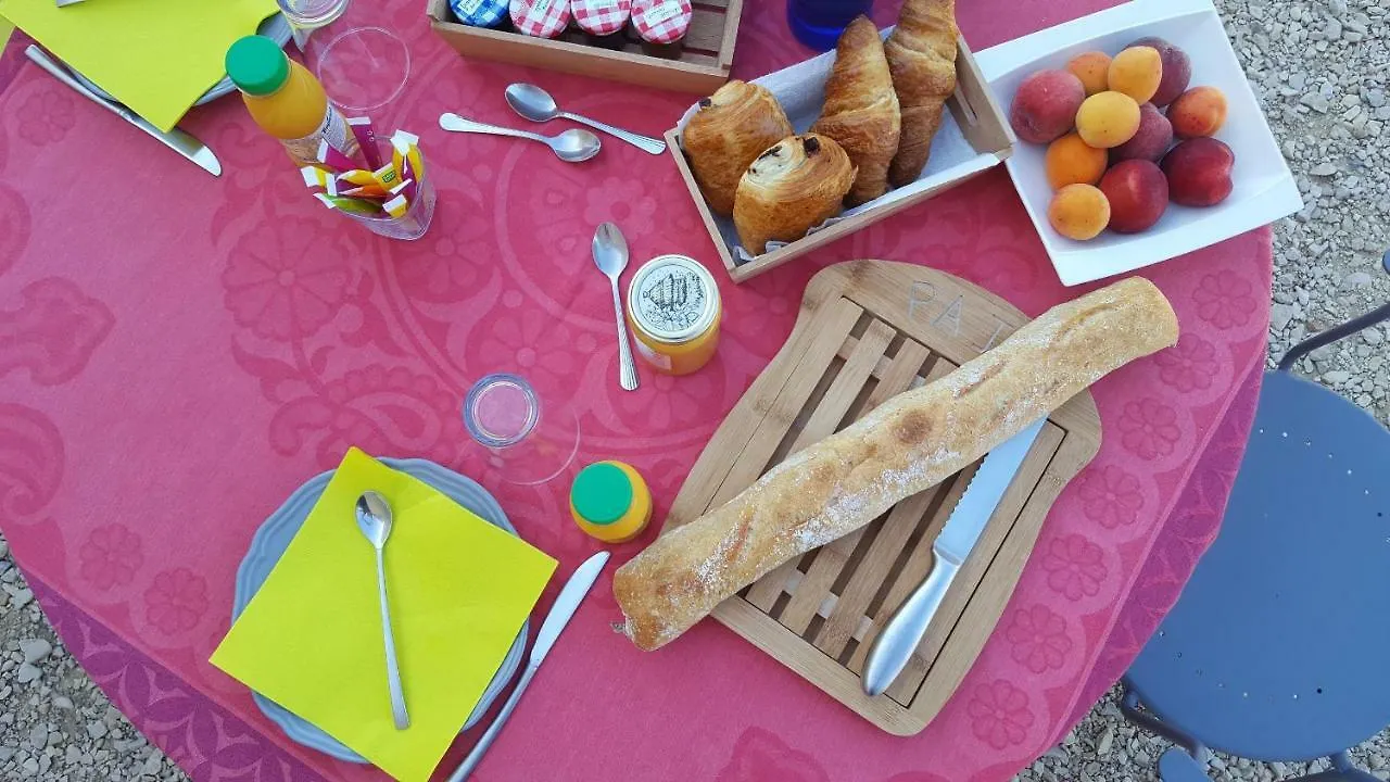 Campagne Ceres Bed & Breakfast Le Puy-Sainte-Reparade